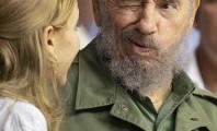 Não temos certeza se é Angela nesta foto, mas publicamos por ela ser comunista