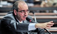 Eduardo Cunha ensaia os movimentos do Lepo Lepo