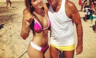 O carioca Renato Gaúcho também saiu agasalhado hoje